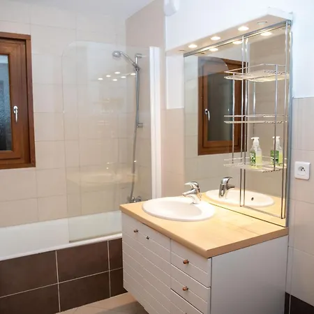 Apartment 3 Aux Gets Avec Balcon Expose Sud, Proche Pistes Et Centre - Fr-1-671-99 *