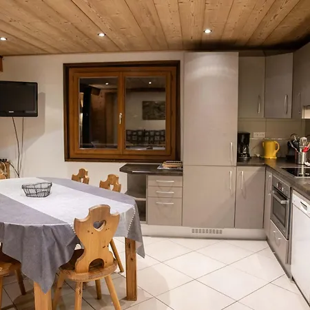 Apartment 3 Aux Gets Avec Balcon Expose Sud, Proche Pistes Et Centre - Fr-1-671-99